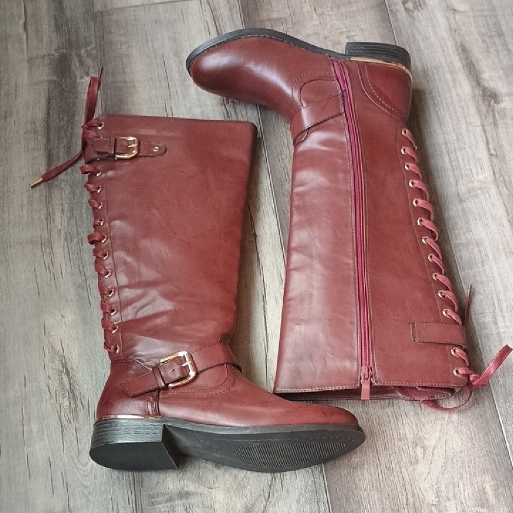 Wanted Women's Lace-Up Burgundy Boots